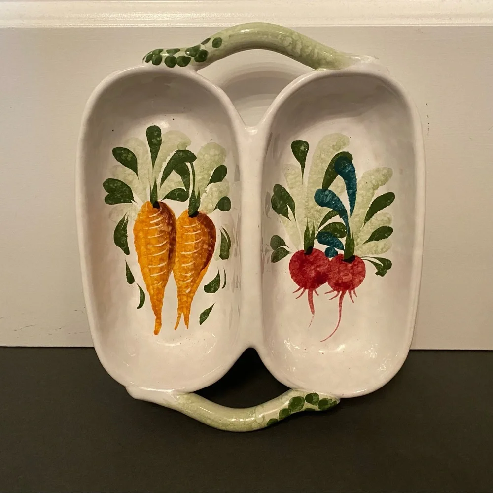 ITALY SERVE WARE DIVIDED DISH WHITE GREEN HAND PAINTED POTTERY CARROT RADISH